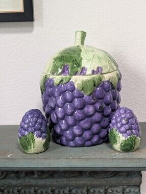Vtg Alco Industries Ceramic Grapes Canister with Lid and Salt & Pepper Shakers